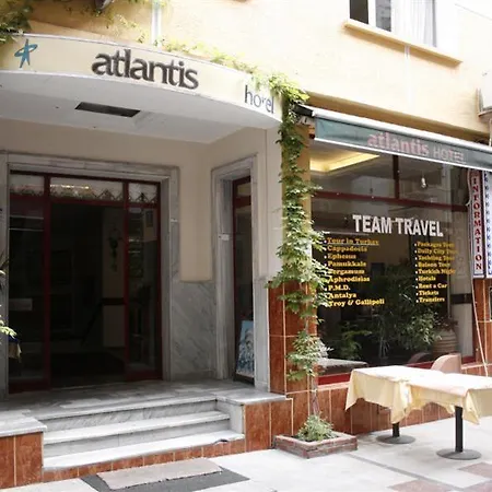 Aparthotel Atlantis 3*